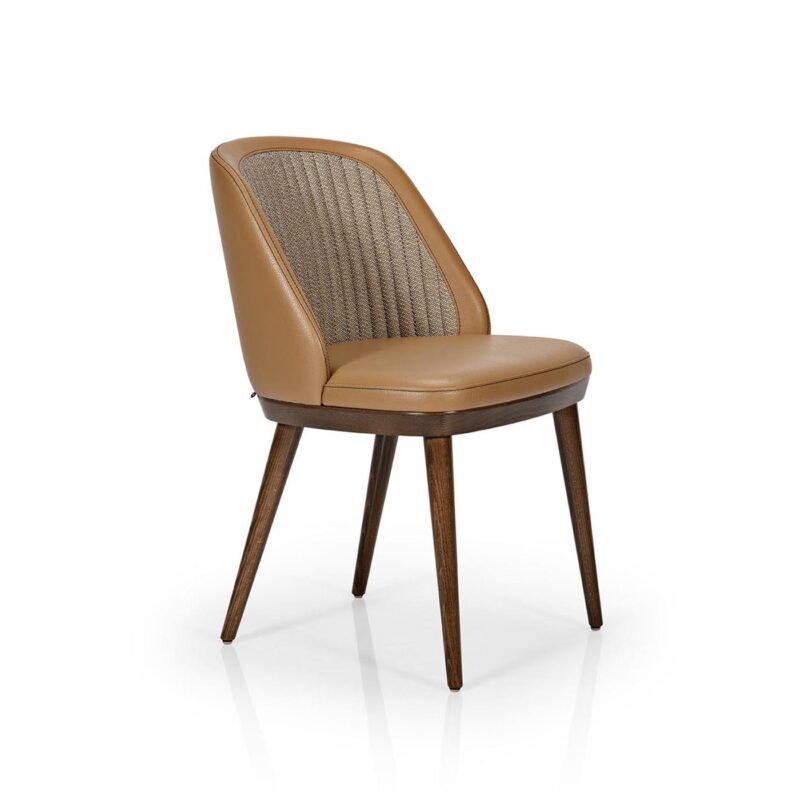 καρέκλα με κάθετες ραφές στην πλάτη